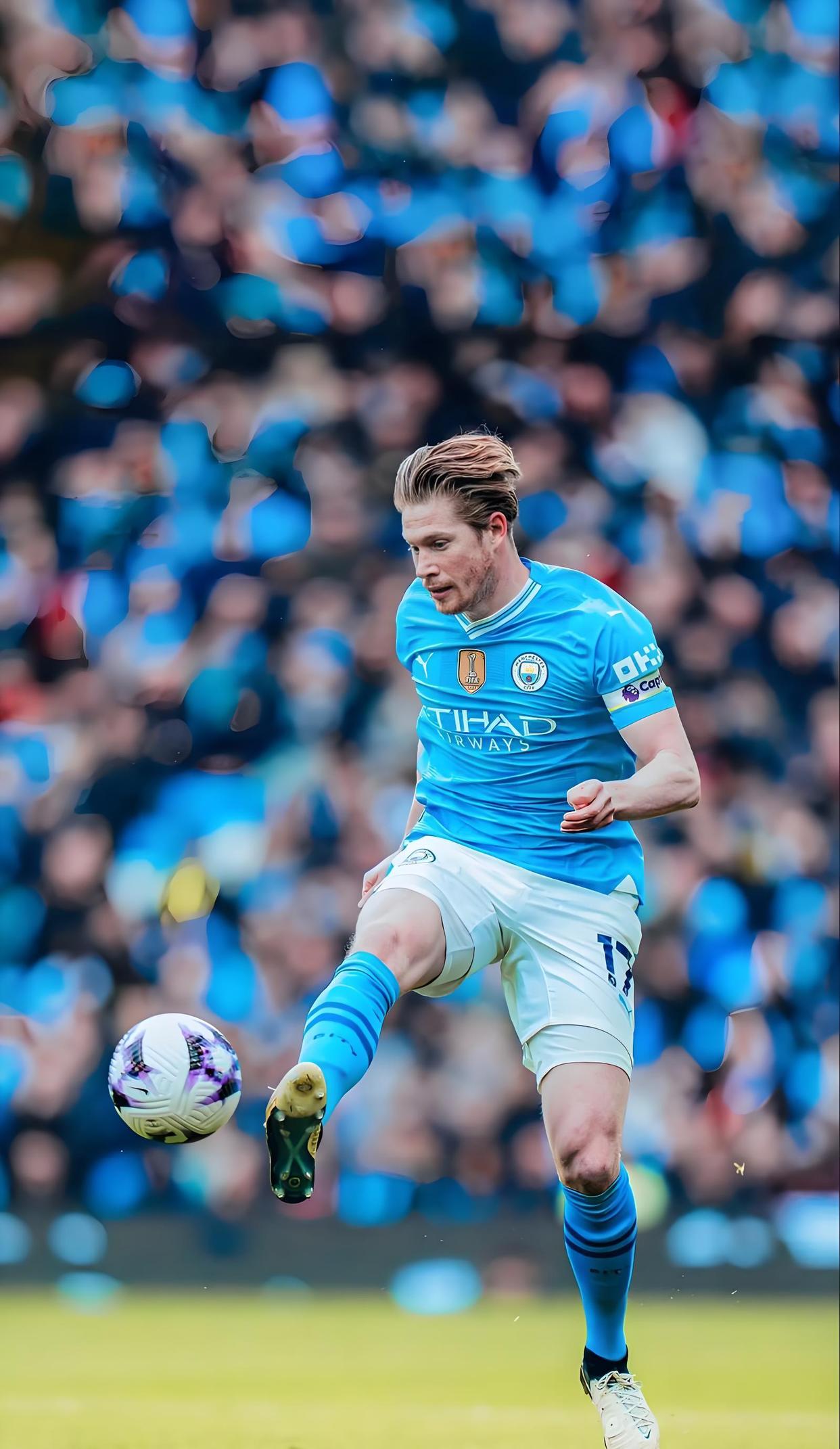 2025 赛季：MLB 官方宣布 2026 赛季将正式禁止投手在手套中使用任何防滑辅助物质