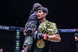 天空：抗议活动不断，苏超凯尔特人股东大会草草收场